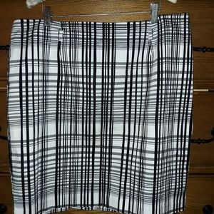 Apt 9 Black/White Skirt
